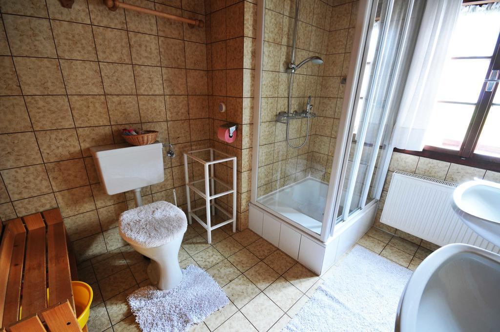 Haus Am Bach Villa บาด ไคลน์เคิร์ชไฮม์ ห้อง รูปภาพ