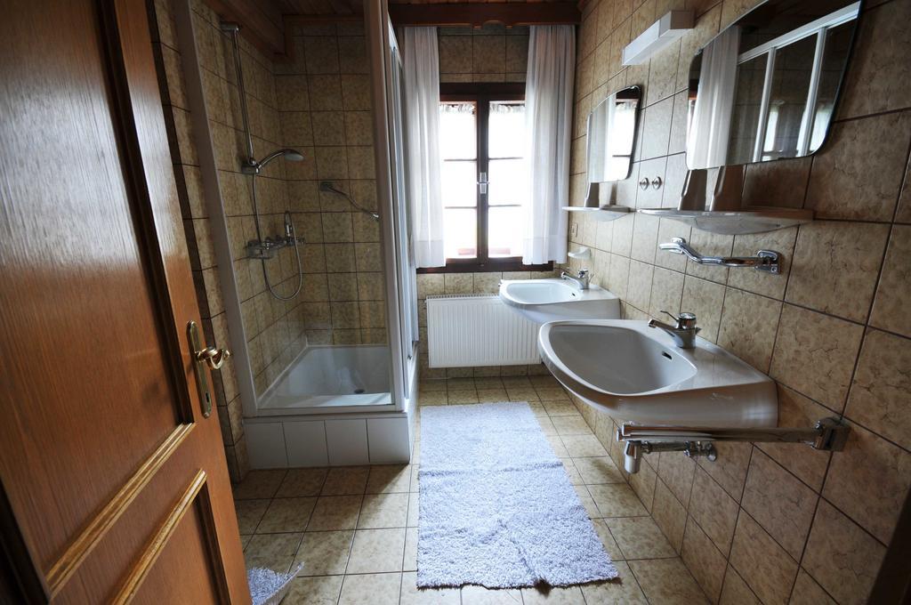 Haus Am Bach Villa บาด ไคลน์เคิร์ชไฮม์ ห้อง รูปภาพ